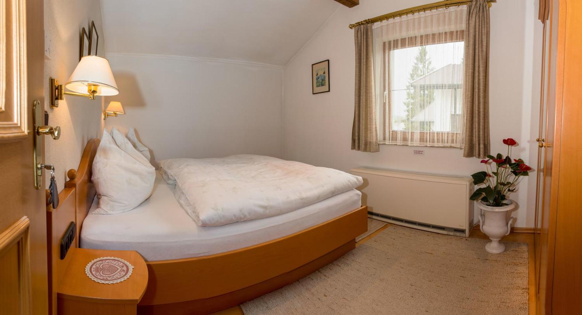 Kreuzhof Seefeld 3*